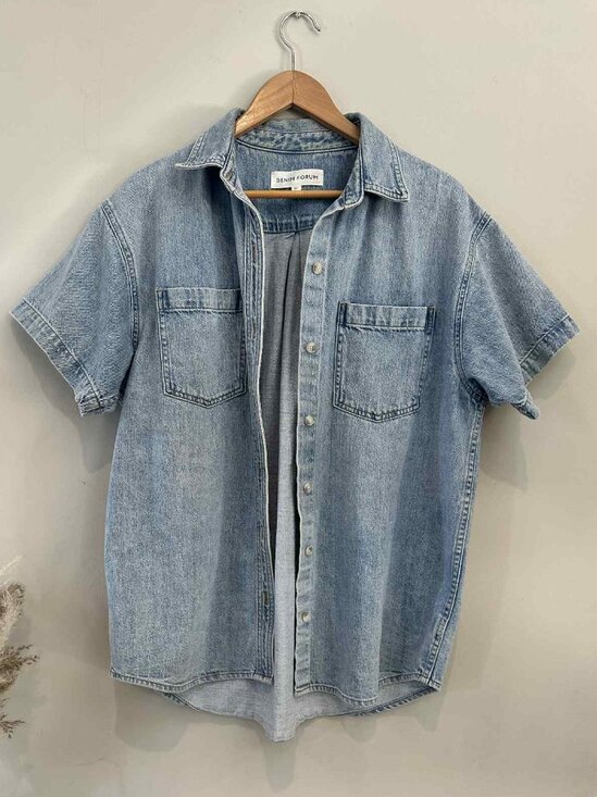 Denim Forum Short Sleeve Chambray Button-Up (Light Wash) - Picture 1 of 5